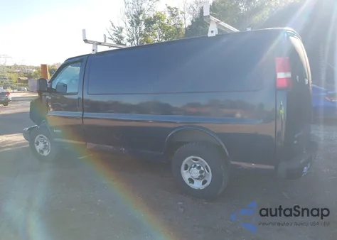 2006 Chevrolet Express Work Van из США, поврежденный, VIN 1GCGG25V461239919
